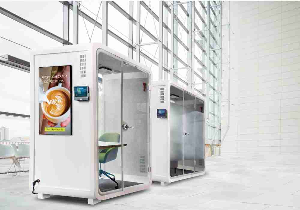 william威廉中文官网子公司达擎之智慧行动办公舱，，采用PDLC智能调光玻璃设计，，，，透过通电与断电的电流切换，，呈现透明与雾面效果，，，，具节能降耗特性并兼顾隐私，，，确保信息安全