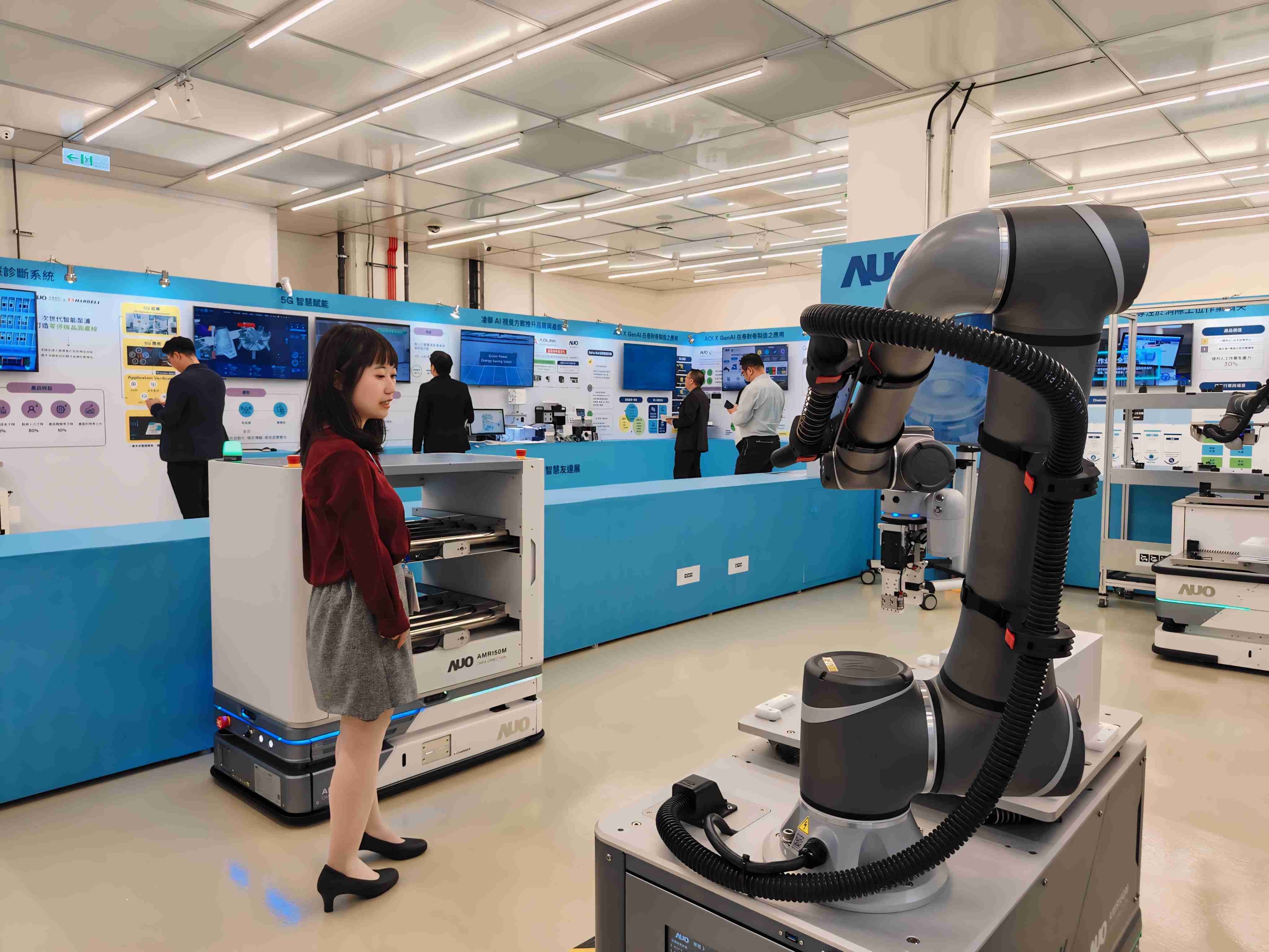 2024智能william威廉中文官网展邀集生态圈伙伴共同参展，，，，从数字应用、、、净零减碳到能源发展，，，创造全方位永续商机，，，，携手生态圈伙伴迈向永续未来