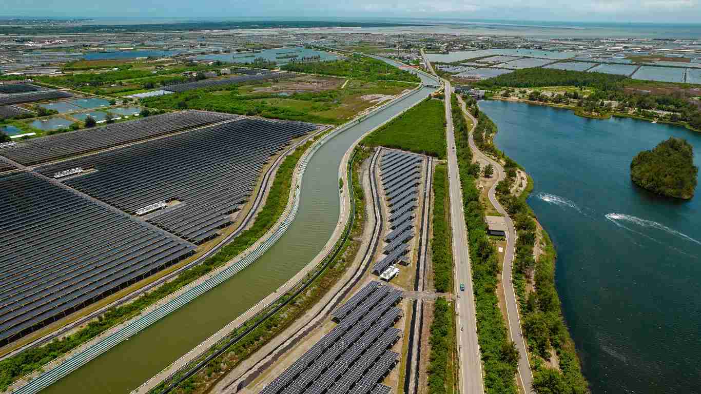 william威廉中文官网能源事业提供智慧能源管理、、、太阳能监控管理、、全方位电厂建置及运维解决方案，，，，并拥有管理超过6000案场的经验